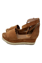 Pre-Owned Chloé- Brown- Sandals- Sz 38